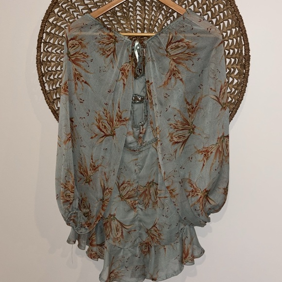 Hello Molly Floral Print Dress with Ruffle Hem size small - Picture 4 of 5